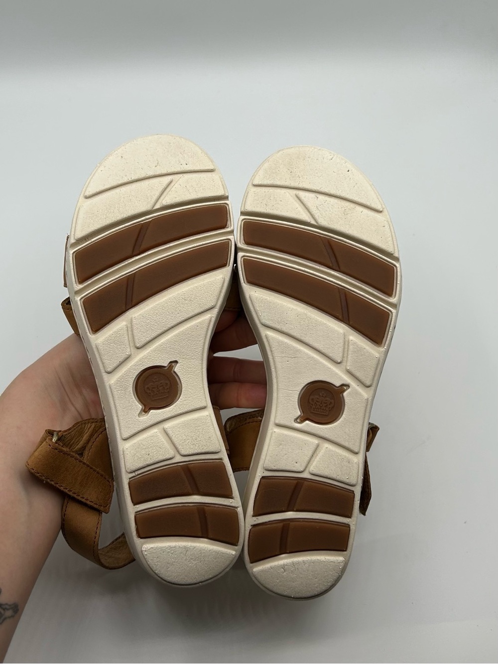 Born Tan Leather Strappy Wedge Comfort Sandals Women’s Size 7 - Picture 9 of 10